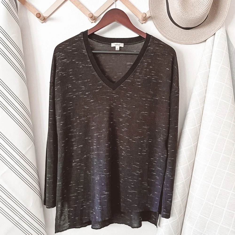 Aritzia Wilfred Oversized V-Neck Split Hem Long Sleeve Top